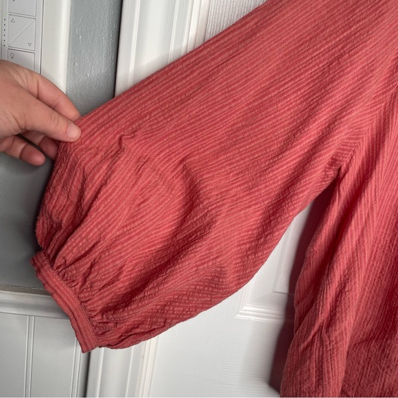 Evereve Ingrid Textured Stripe Top Cotton Blend Work Flowy in Rusted Rose M - Picture 7 of 11